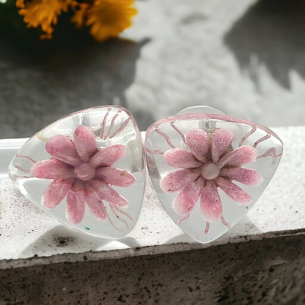 Clear Resin Pour on Dried Flowers 1/2 Inch Earrings!